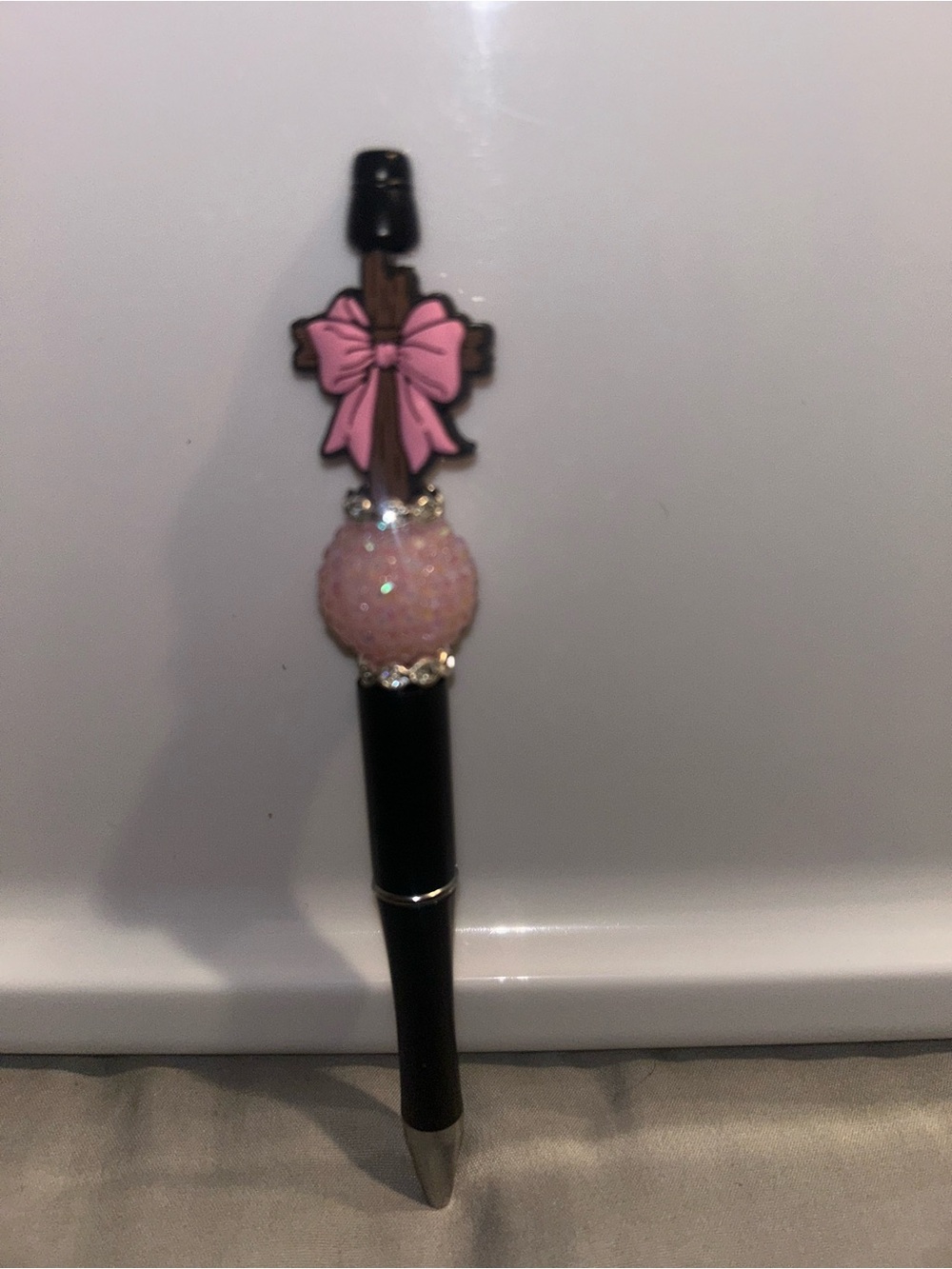 Pink bow with cross beaded pen